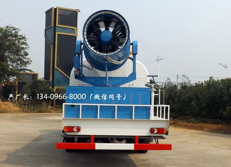 东风153打药车